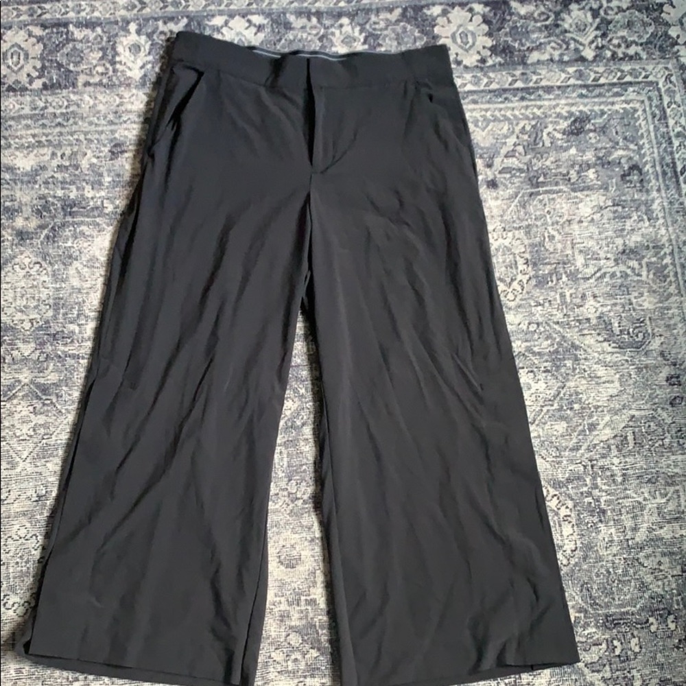 Athleta black wide leg crop pants